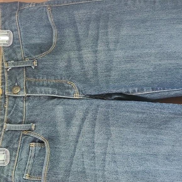 FADED GLORY,  women's blue jeans. Straight leg size 12. Very good used condition - Picture 2 of 9